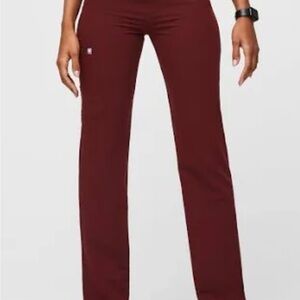 Figs Kade Cargo Scrubs Maroon